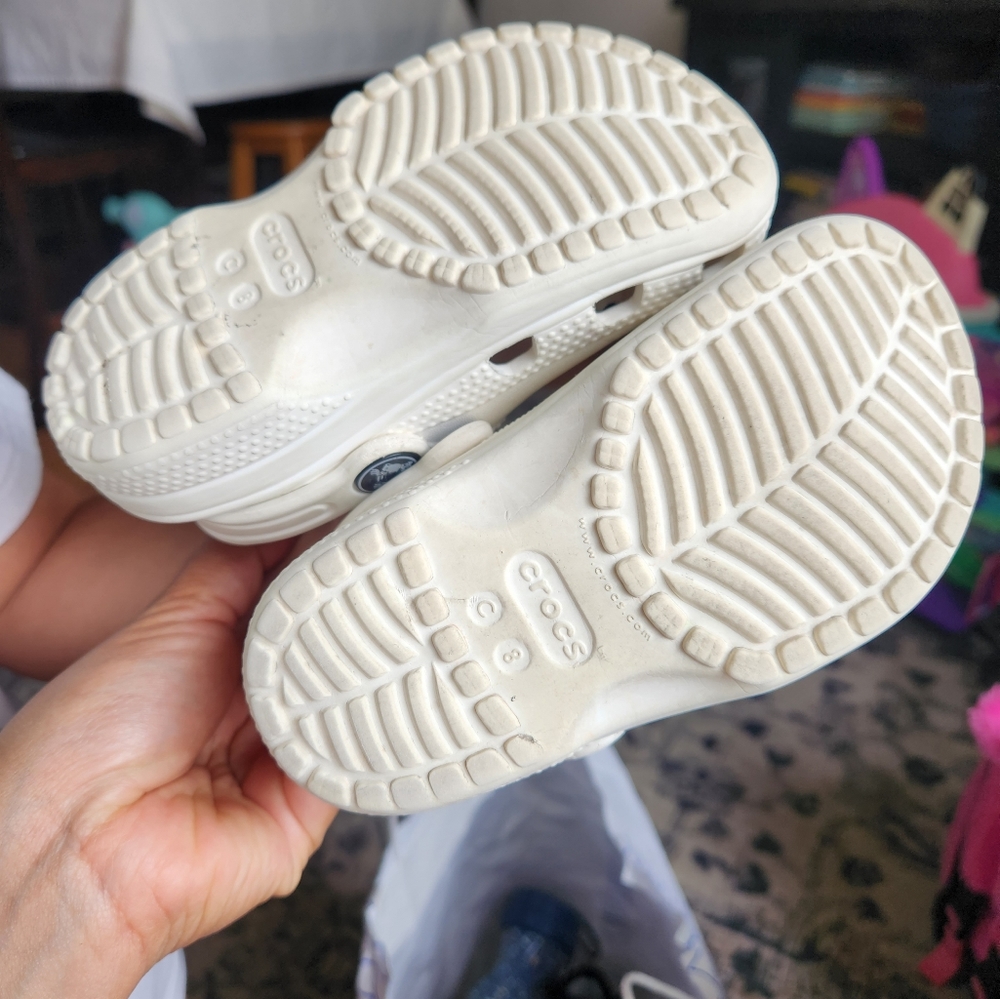 Crocs - Picture 2 of 9